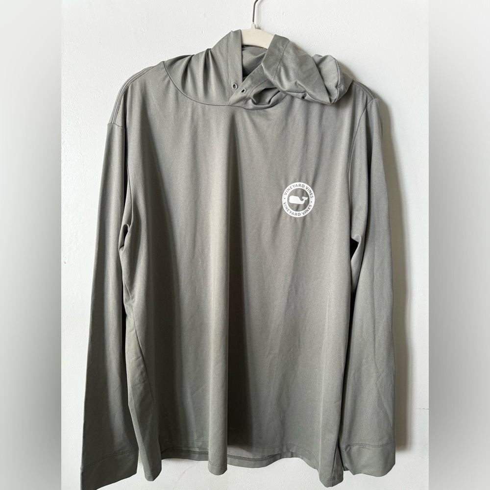 Vineyard vines long sleeve performance tee